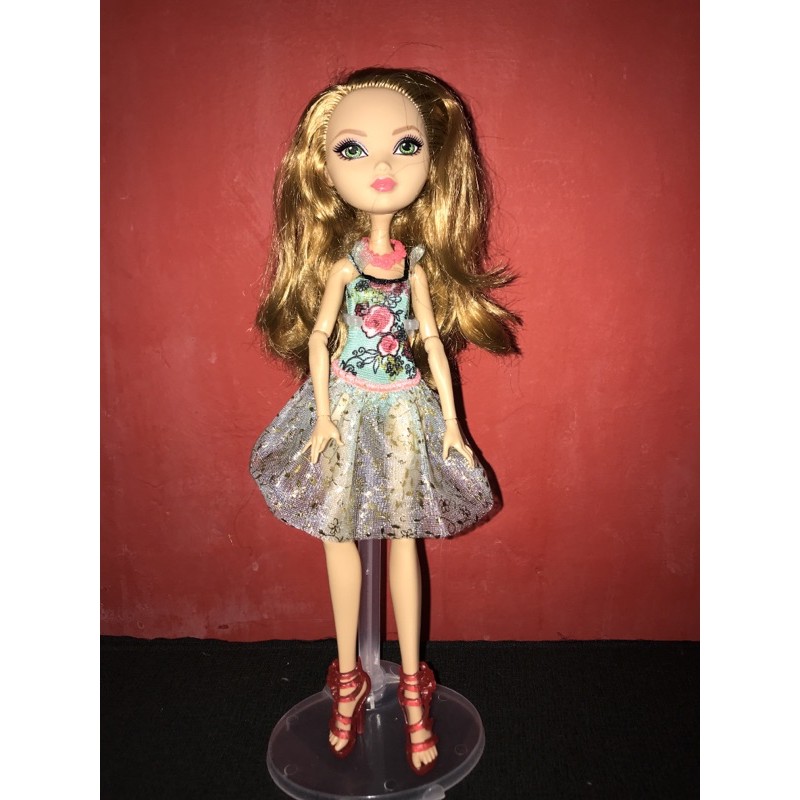 Ever After High Mirror Beach Ashlynn Ella Doll Mattel