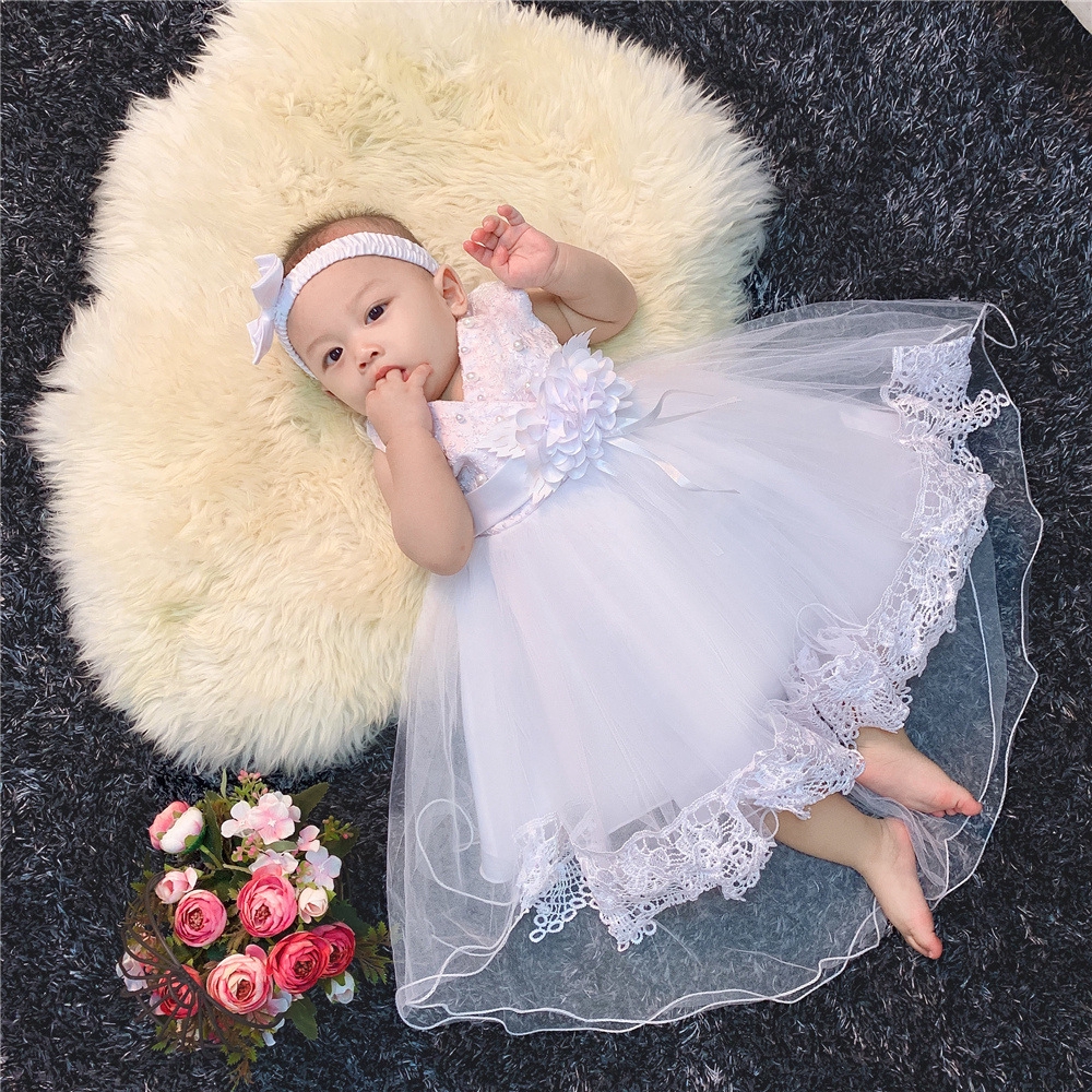 Newborn christening gowns hotsell