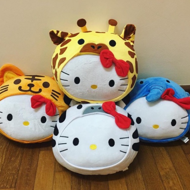 Hello kitty outlet pillow