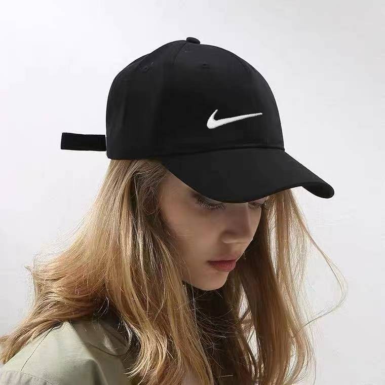 Nike cap outlet womens black