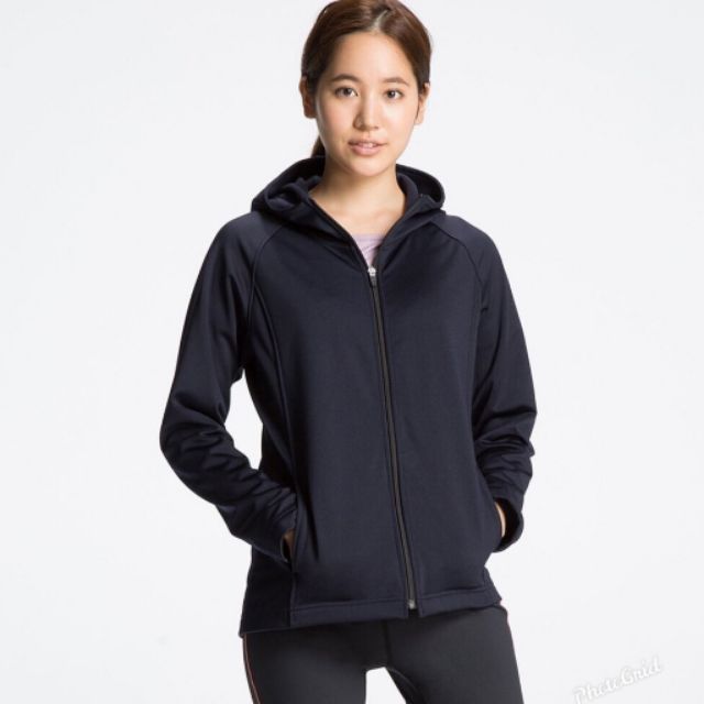 Uniqlo black hoodie Shopee Philippines