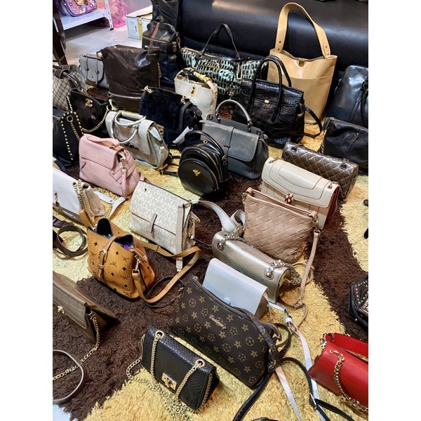 PRELOVED BAGS and WALLETS ( Live selling checkout for miners! reference ...