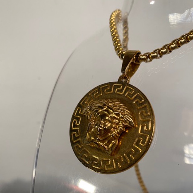 Versace medusa sale necklace replica