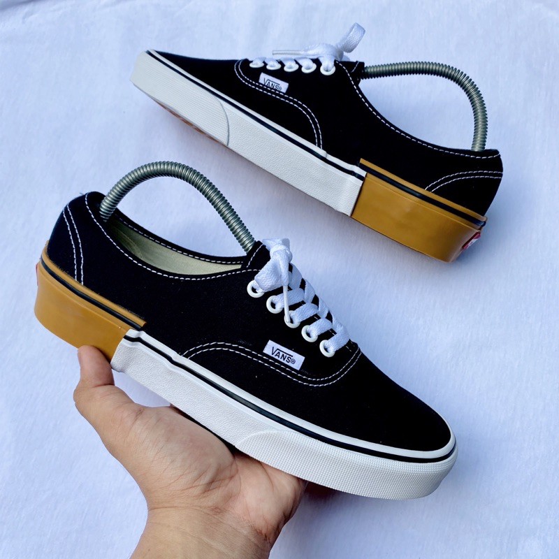 Authentic Black and white ( Gum block ) | Shopee Philippines