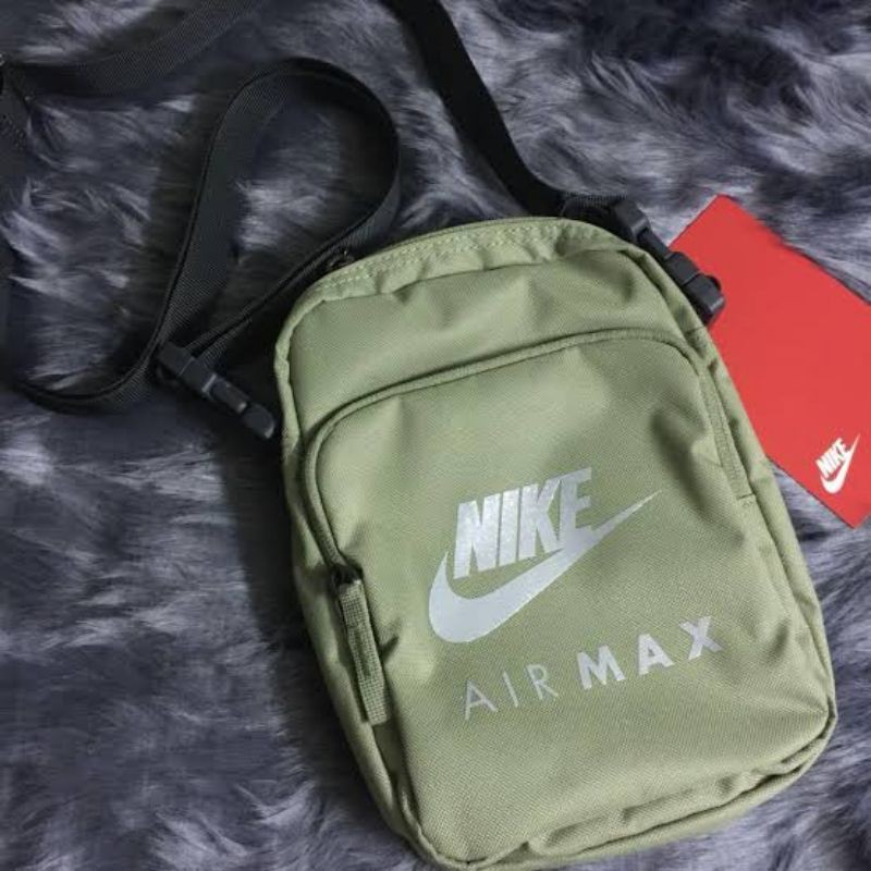 Nike air 2025 max sling bag