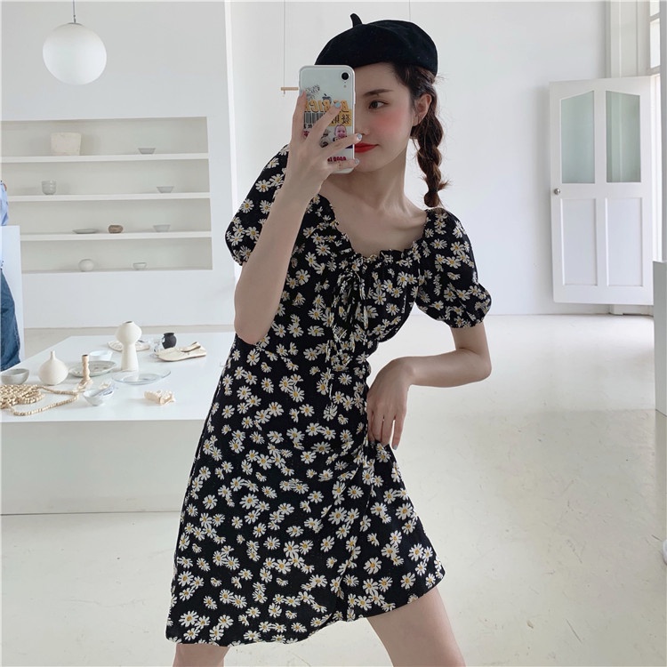 Daisy best sale floral dress