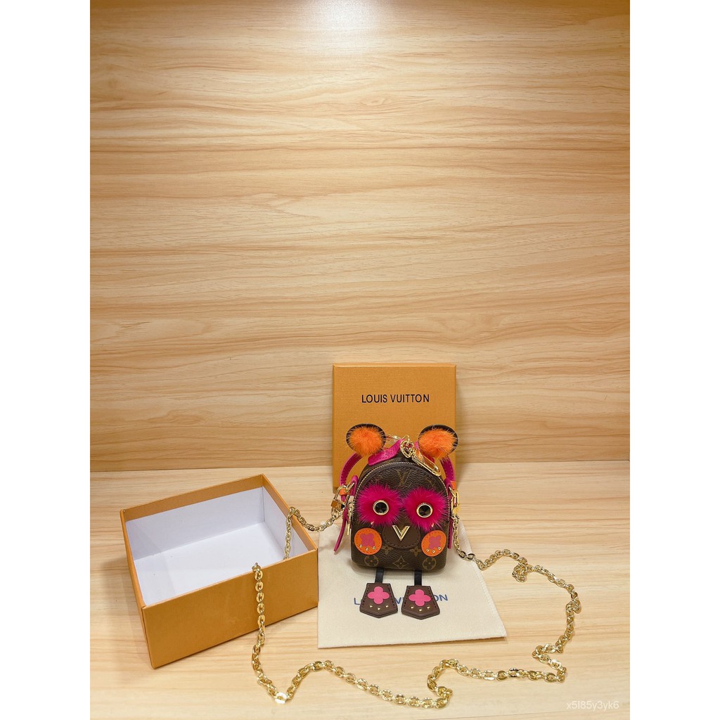 Louis Vuitton Owl Multicolor Leather Circular Key Chain / Bag Charm –  STYLISHTOP