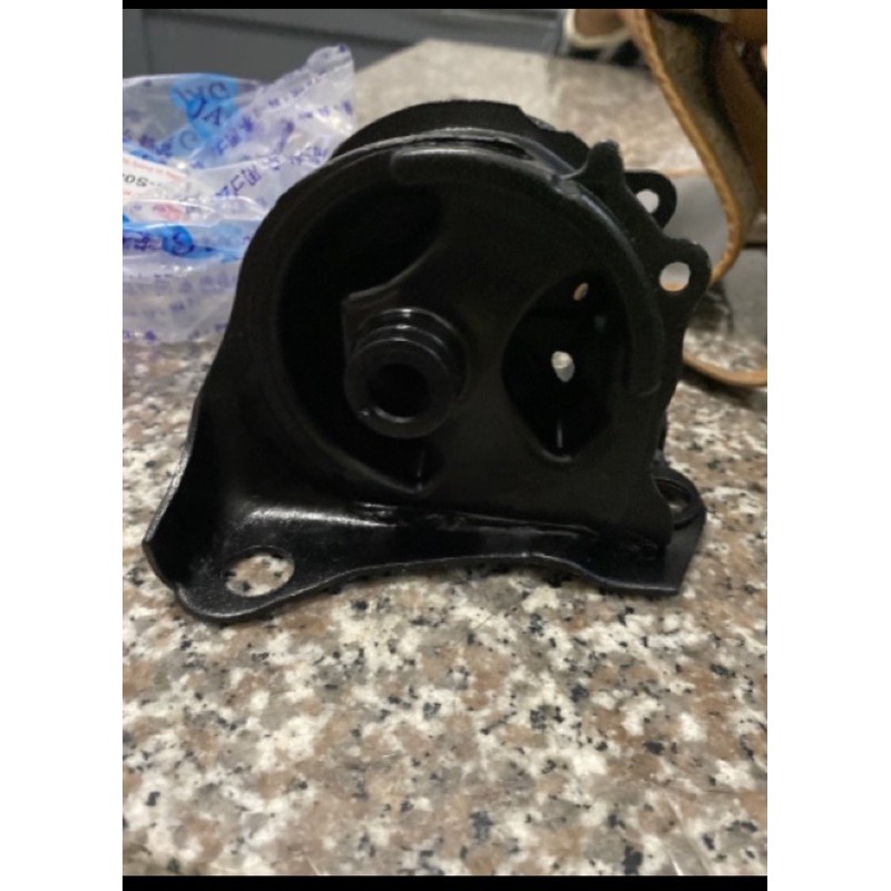 Engine support Right Honda Crv (1995-2000) | Shopee Philippines