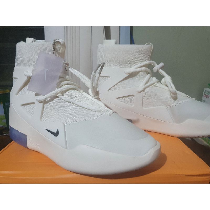 Fear of god x nike clearance sneaker