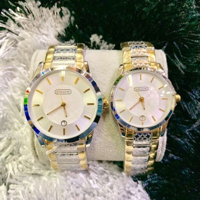 Coach shop couple watch