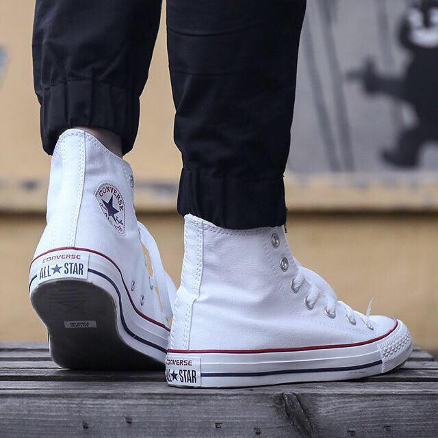 Chuck taylor white high cut best sale