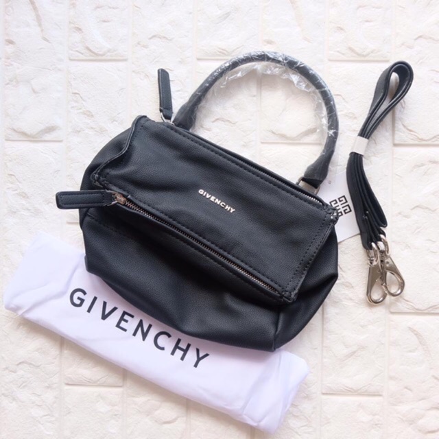 Givenchy shop pandora price