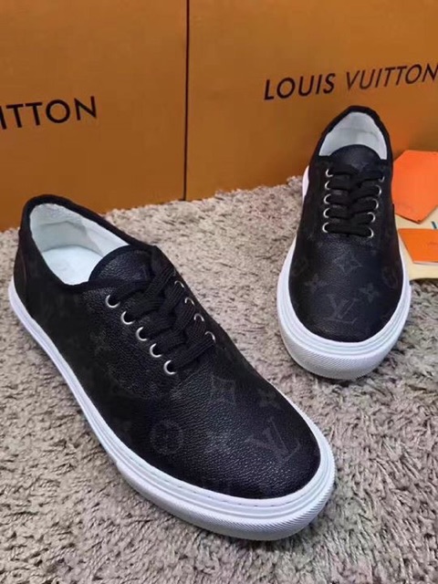 DS Louis Vuitton Trocadero sneakers for Sale in San Diego, CA - OfferUp