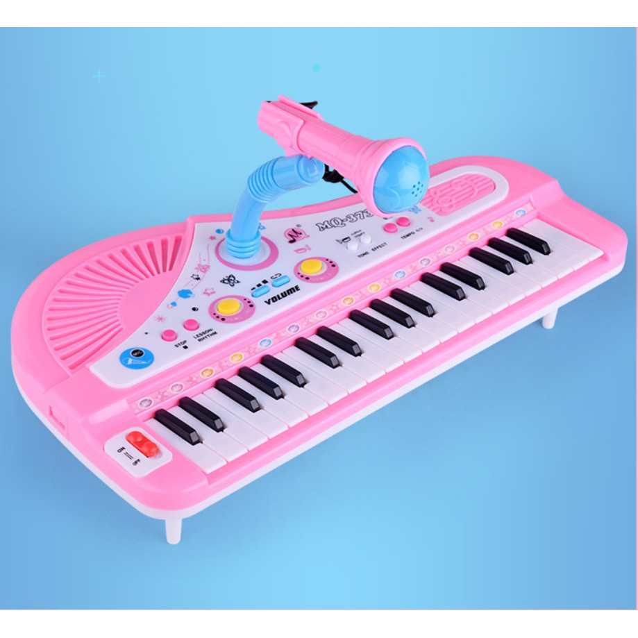 piano toy with mic