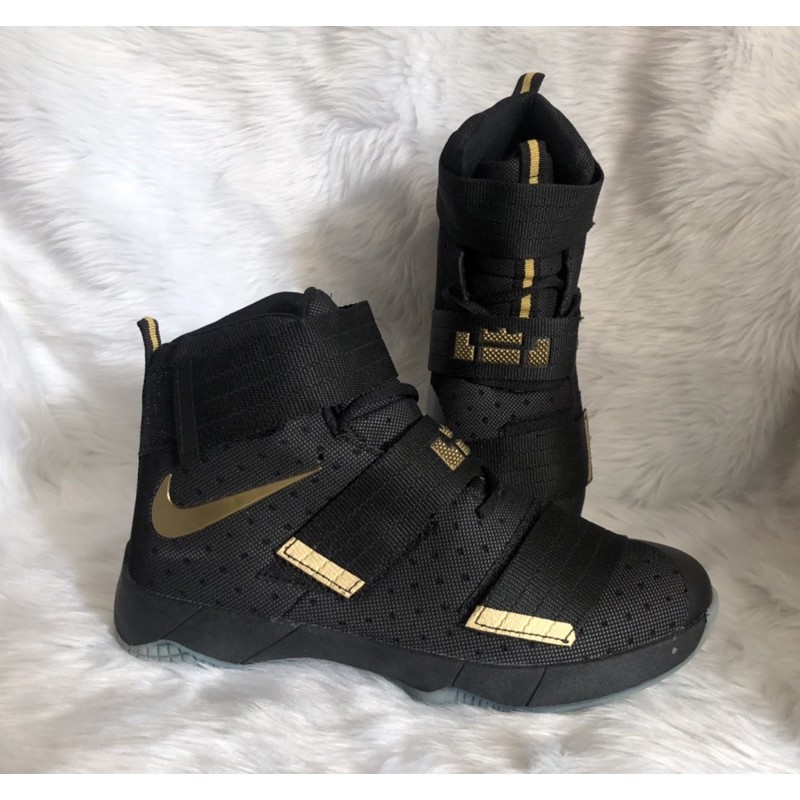 Lebron soldier 10 store black and gold