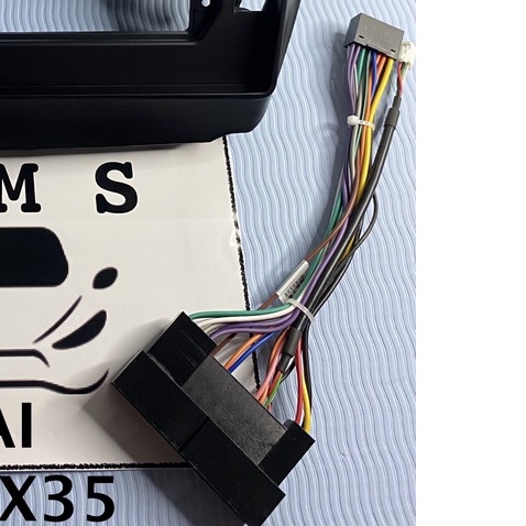 TIMS BRAND NEW Head Unit/ Stereo Frame Panel for HYUNDAI TUCSON 2010