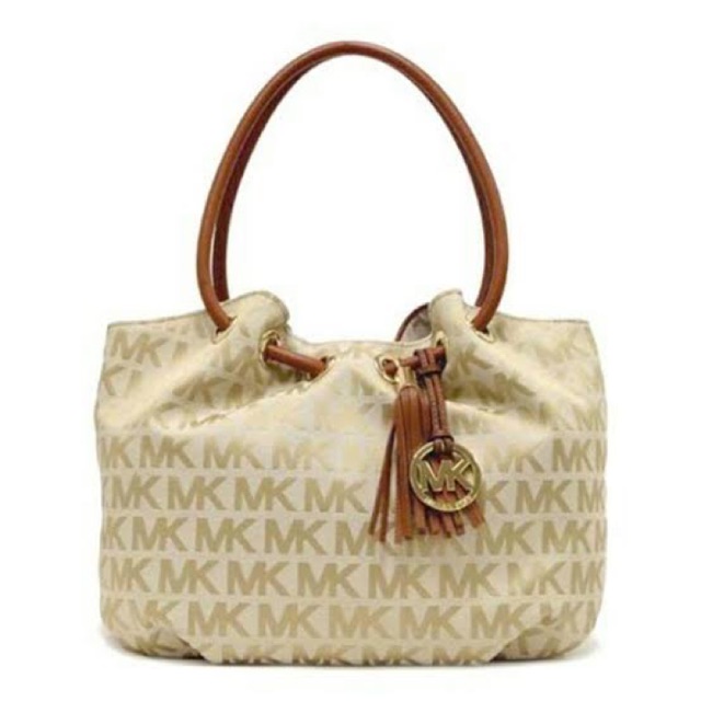 Michael kors ring discount tote