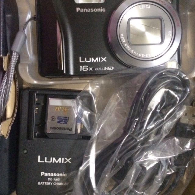 panasonic lumix zs10