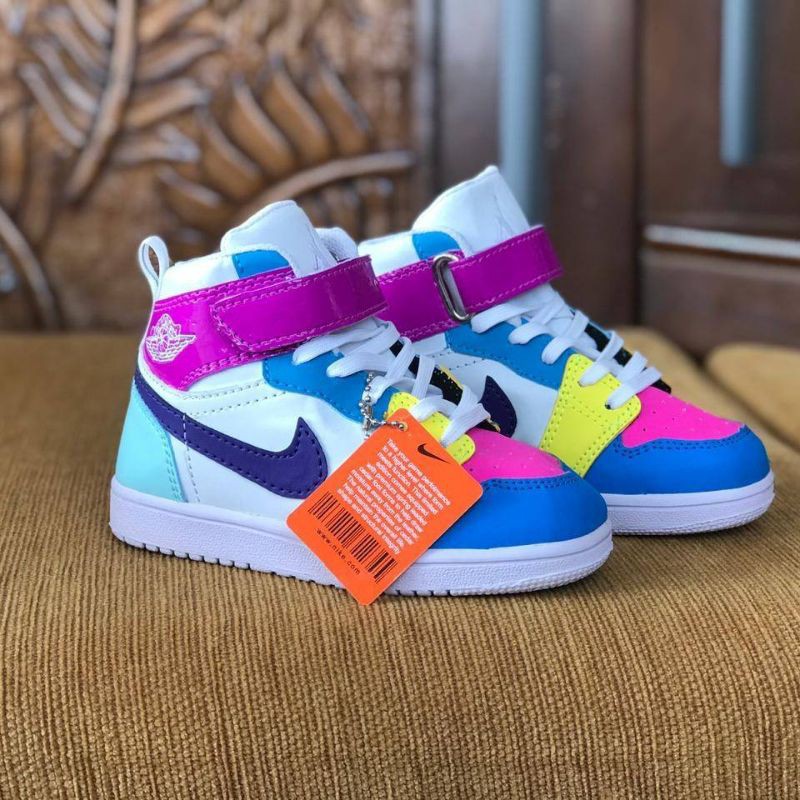 Jordan kids store shoes