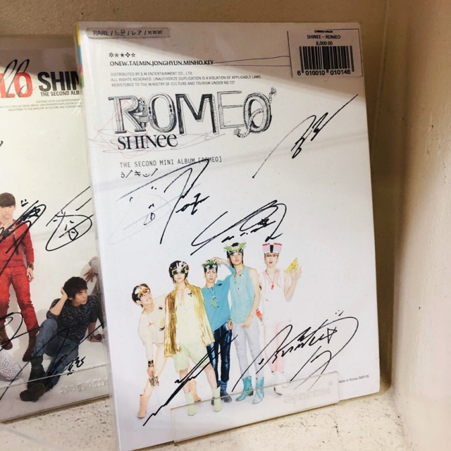 SIGNED* SHINEE - ROMEO ALBUM *SIGNED BY ALL MEMBERS* | Shopee Philippines