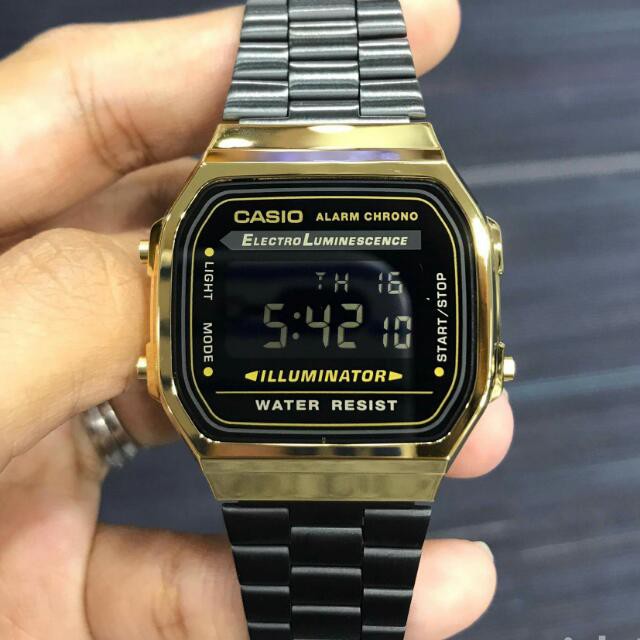 Black and gold discount casio