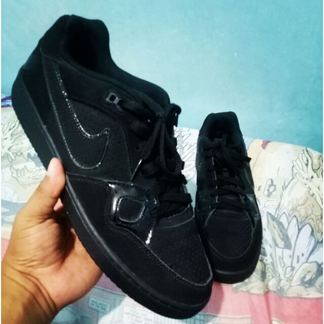 Nike son shop of force black