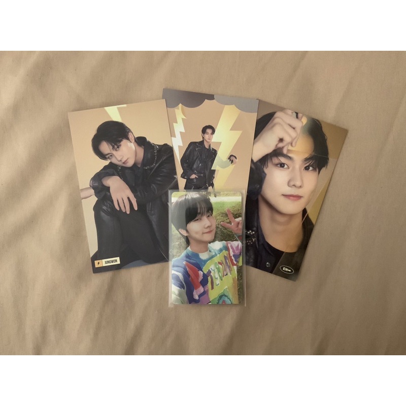 Enhypen jungwon seasons greeting set (photocard & postcard) Shopee