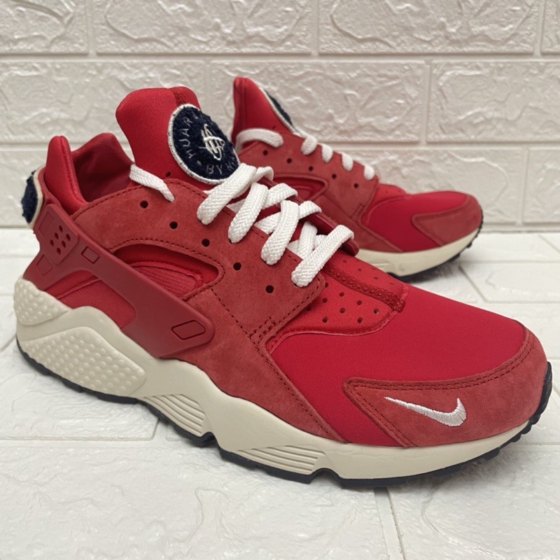 Nike air 2025 huarache red suede