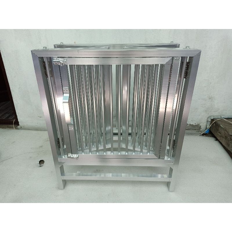 Aluminum dog hotsell cage for sale