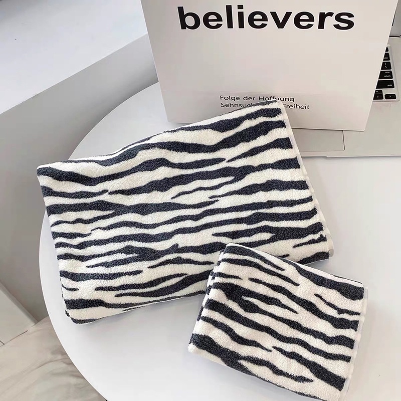 ins Zebra Pattern Absorbent Bath Towel Two-Piece Set Household Thickened  Coral Fleece Soft Female