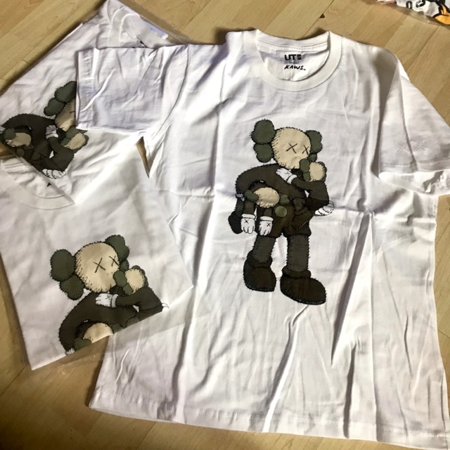 Uniqlo tshirt unisex kaws.. COD | Shopee Philippines