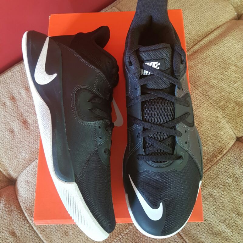 Nike Fly by Mid Black Basketball Shoes