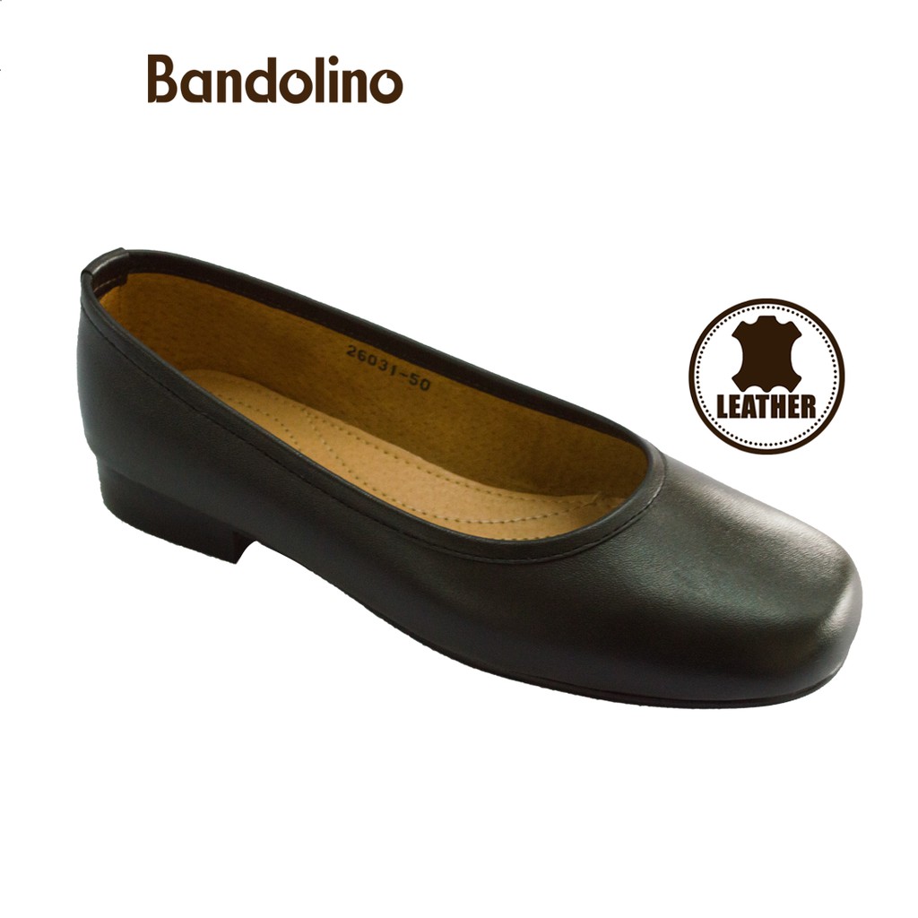 Round toe hot sale bandolino flats