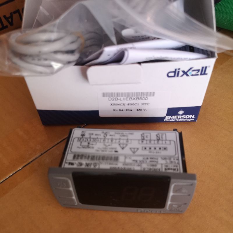 Elektronikregler DIXELL XR04CX-5N0C1