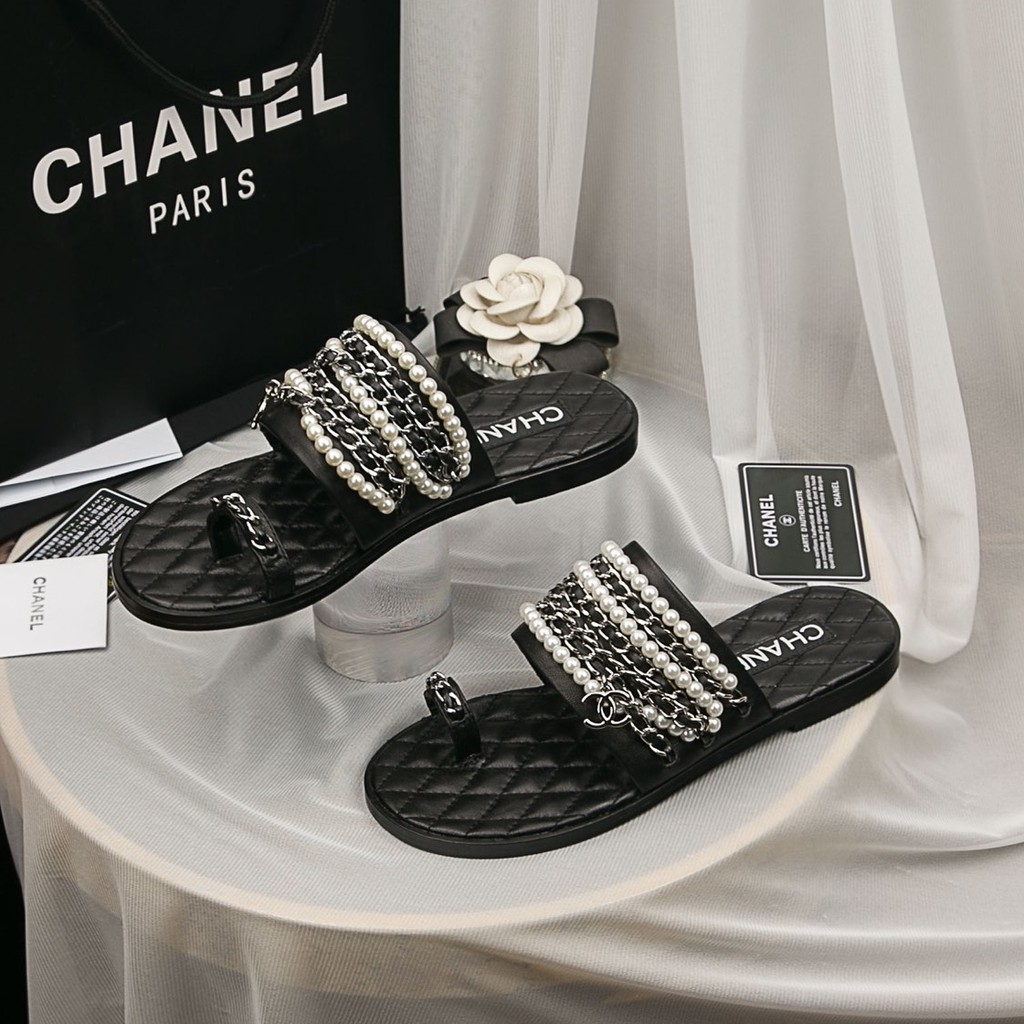 Chanel discount chain slippers