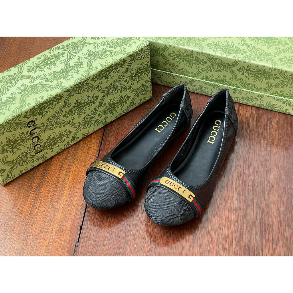 Gucci flat shoes sales price