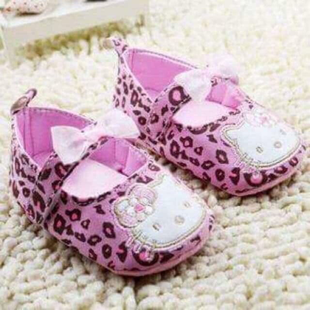 Baby hello kitty on sale shoes