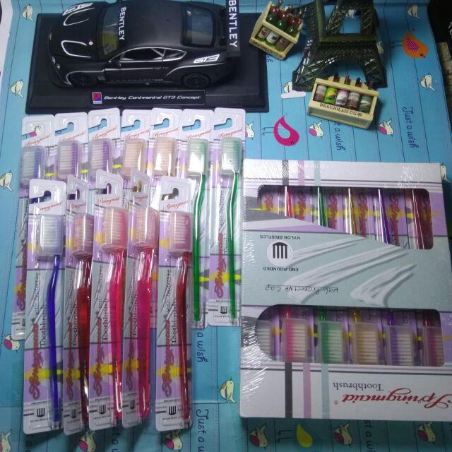 springmaid toothbrush 8175 w/protective cap 12pcs. 1box | Shopee ...