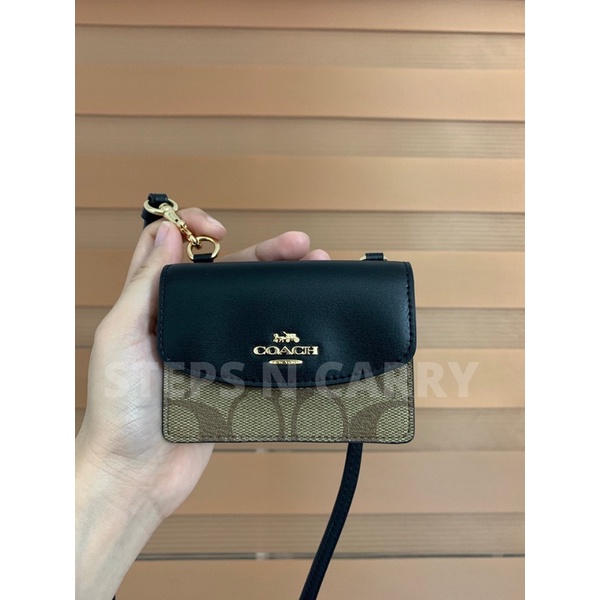 Coach wallet 2025 sling bag