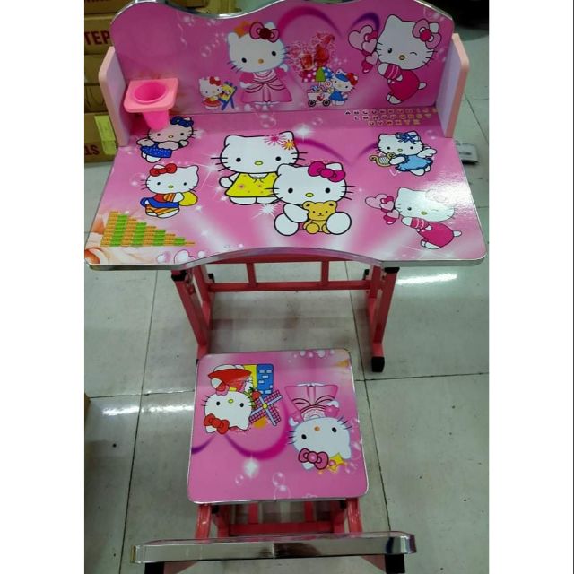 Hello kitty study table and deals chair