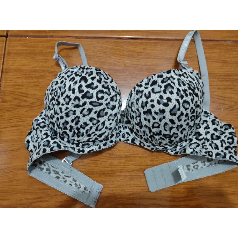 Triumph Super Push Up Bra With Wire Onhand Sizes 32,34,36capA&B ...