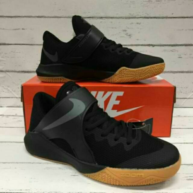 Nike zoom live black gum sale