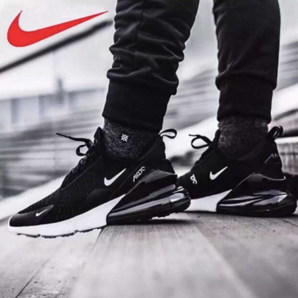 Nike air max running 2025 shoes black and white