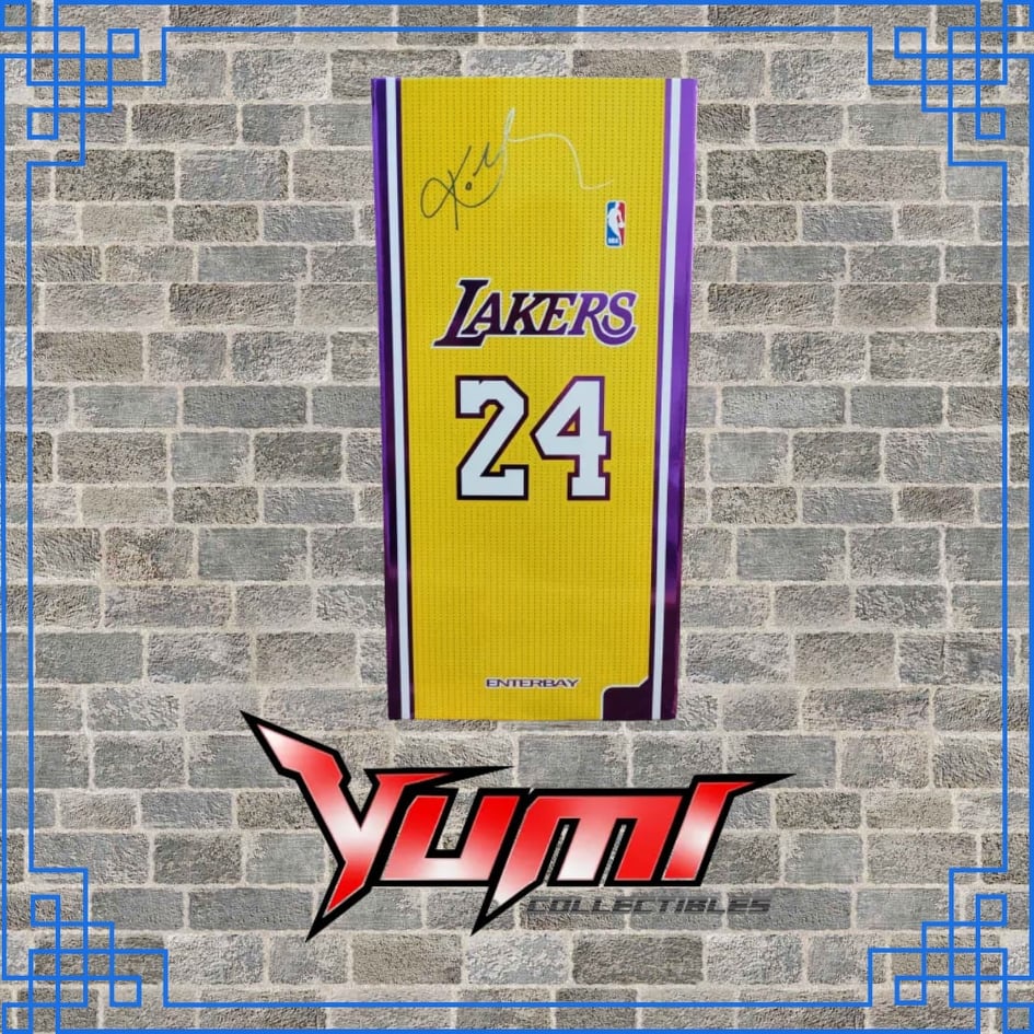 NBA x Enterbay LA Lakers Kobe Bryant Real Masterpiece 1/6 Scale Figure  (yellow)