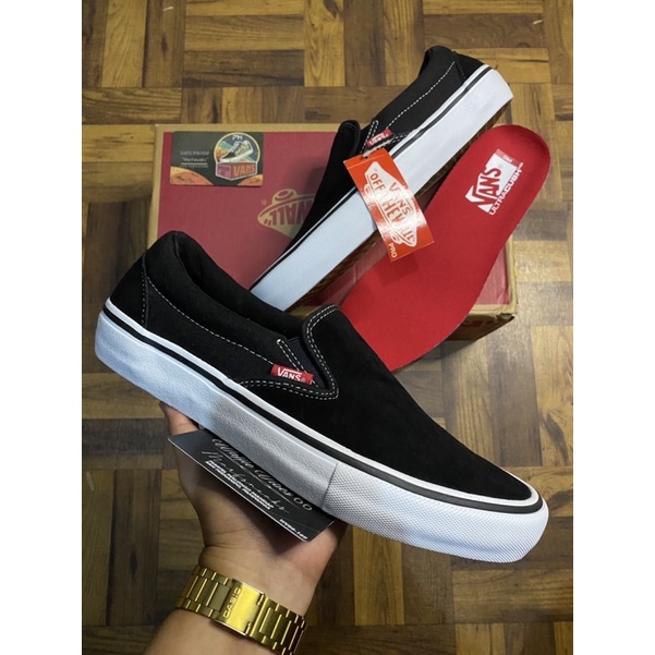 Vans classic slip on hot sale pro