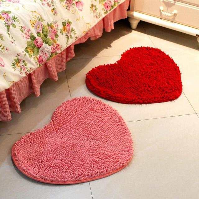 (48cm x 33cm) Heart Shaped Doormat Soft Rugs Bathroom Bedroom Carpet