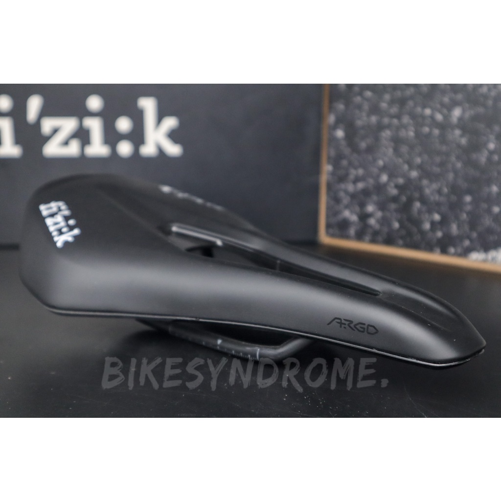 Sillín Vento Argo R5 de Fizik para comodidad en ruta