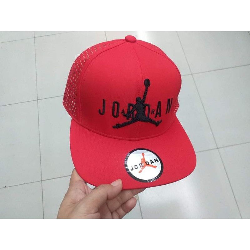 Jordan on sale cap red