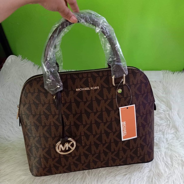 Mk alma clearance bag