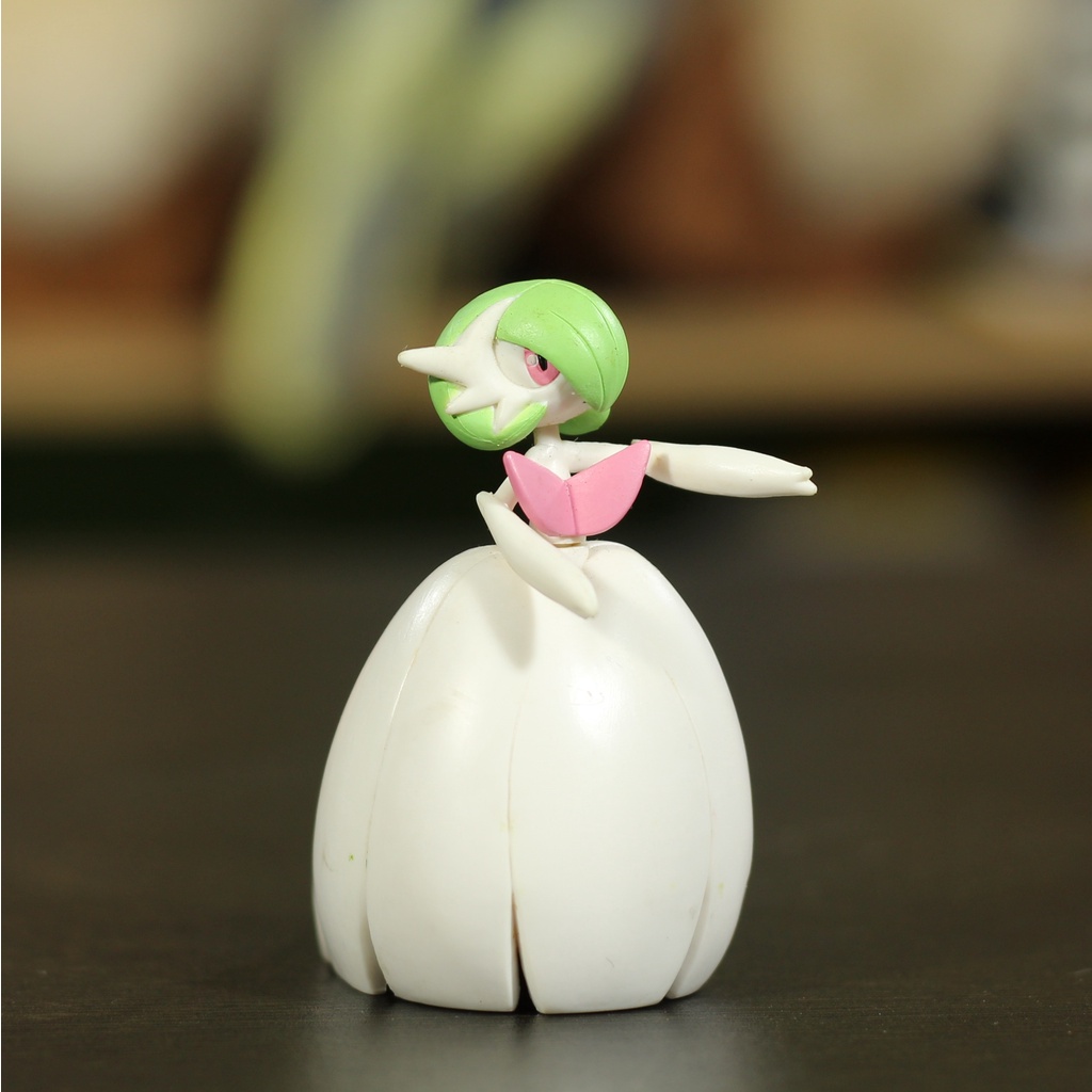 Shiny Mega Gardevoir Pokemon Moncolle Monster Collection Figure Takara Tomy  2.7